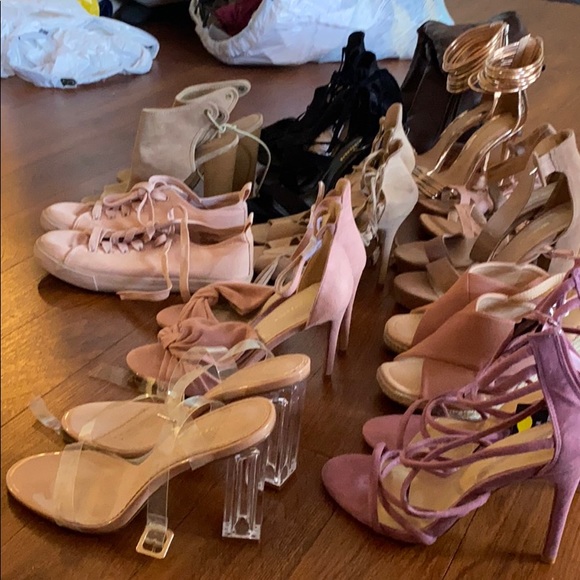 13 pairs of mostly brand new shoes! - Picture 4 of 6